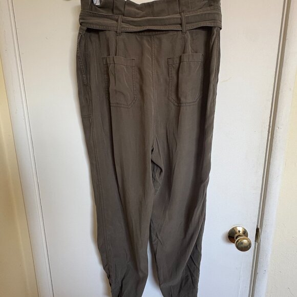 Boden Melina Paperbag Pants in Olive Green, Size 6R - Picture 5 of 7